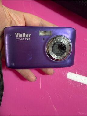 Vivitar ViviCam F128 Purple Compact Digital Camera and SD card